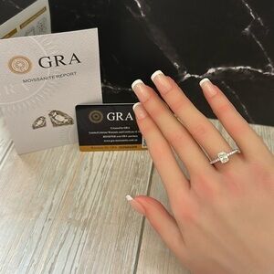 New Moissanite radiant 1CT wedding engagement ring